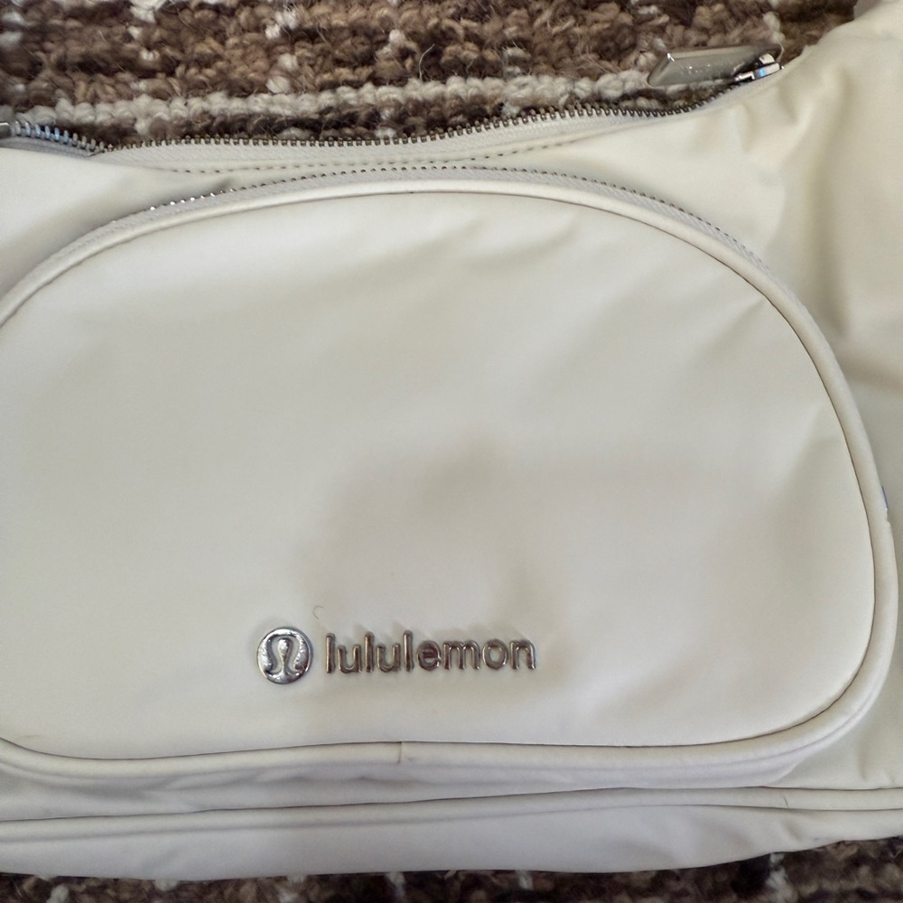 Lululemon crossbody purse - Picture 2 of 5